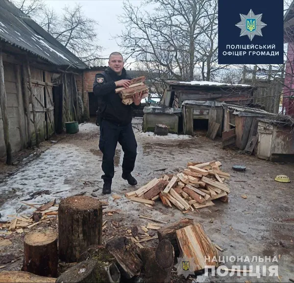 На Волині поліцейські взяли опіку над пенсіонеркою