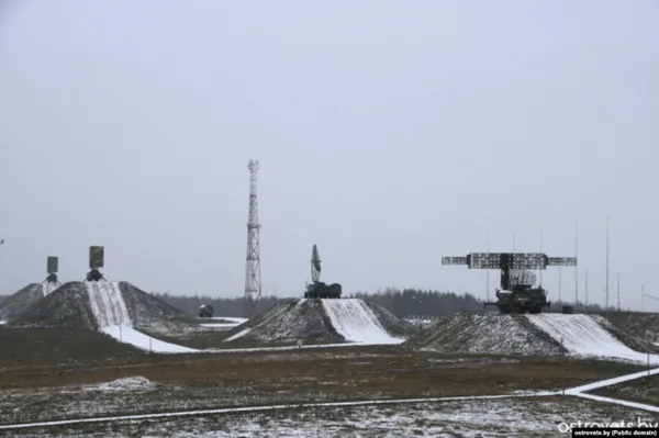 На військовому аеродромі «Зябрівка» в Білорусі побільшало російської техніки (фото, відео)