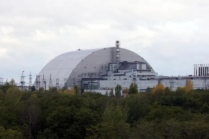 В зоні відчуження окупанти розграбували новітню лабораторію вартістю 6 млн євро