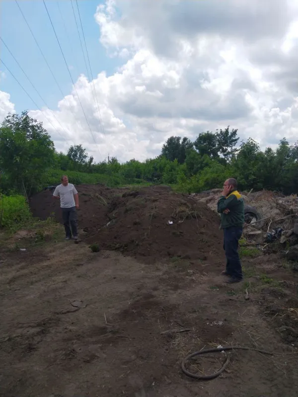 Гнідавський завод просить Луцькраду прибрати сміття біля полів фільтрації (фото)
