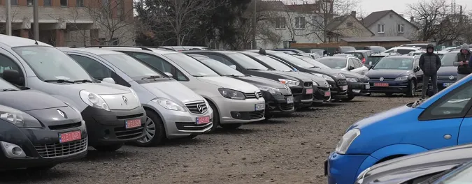 Універсали до $8000: що можна знайти на Луцькому автобазарі (відео)