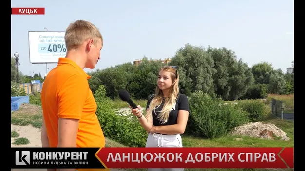 Ним захоплюється весь фейсбук! Ми знайшли лучанина, який зрізав арматуру на вулиці Шевченка (відео)