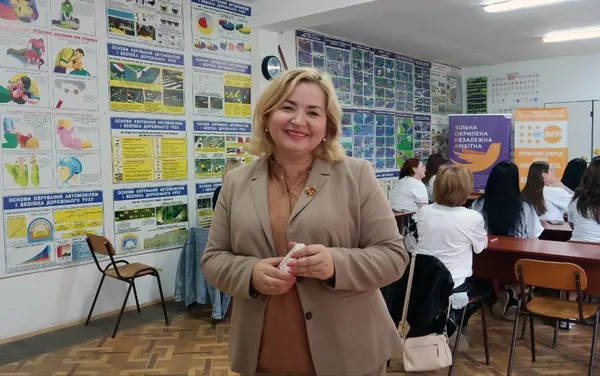 Найстаршій учениці — 62 роки: у Луцьку жінок безкоштовно вчать водінню