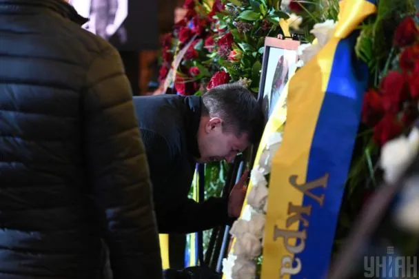 У Києві попрощалися із загиблими у автокатастрофі в Броварах (відео)