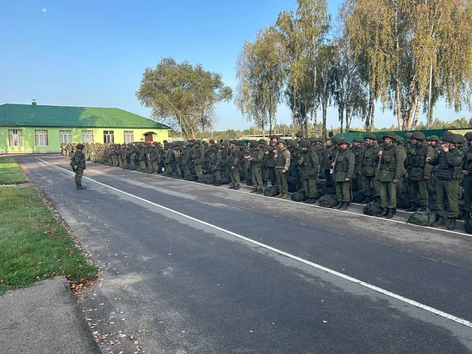 Білорусь почала перевірку боєготовності армії