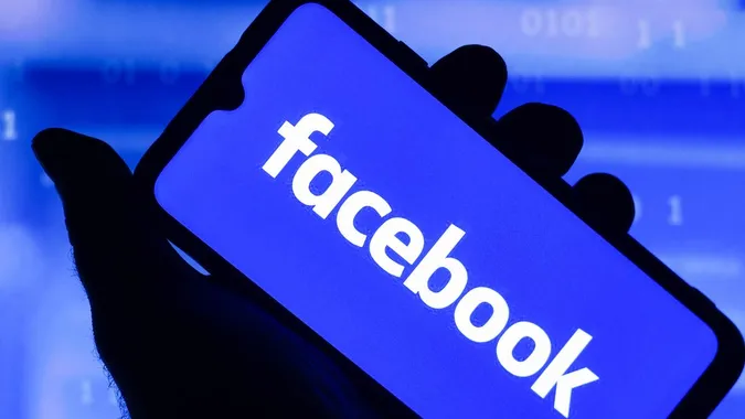 У Росії заблокували Facebook