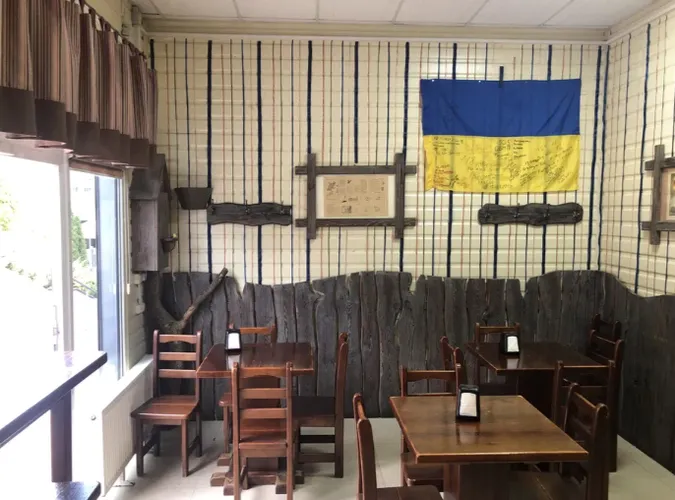 У Луцьку продають популярний паб, бо власник їде (фото)