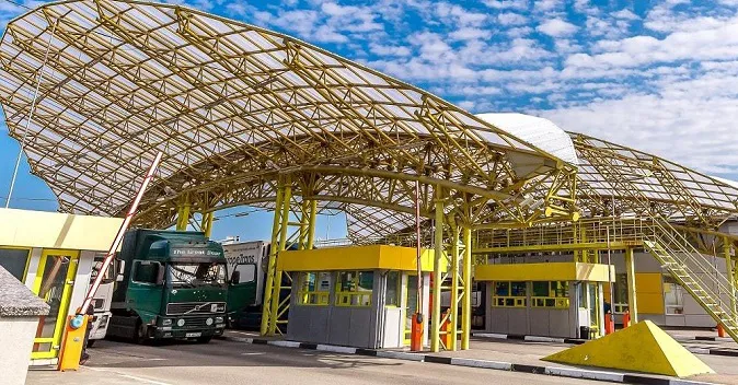Для «гуманітарки»: Польща надала Україні в користування термінал на пропускному пункті «Дорогуськ»