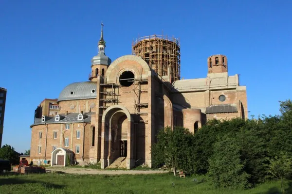Де і коли в Луцьку освячуватимуть паски: розклад Богослужінь