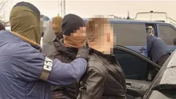Керівника митного поста «Ковель» затримали на хабарі (фото)