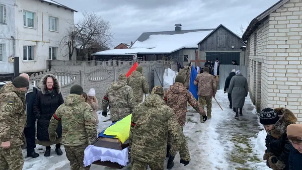 На Волині попрощалися із 48-річним прикордонником Павлом Маєвським (фото)