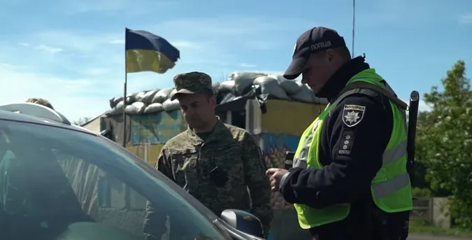 Як ТЦК на Волині вручають повістки (відео)