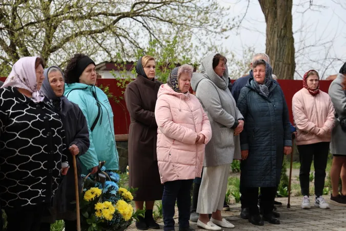 У Луцькій громаді попрощалися з загиблим на Курщині воїном Андрієм Бондарем