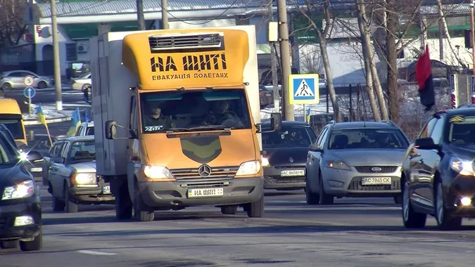 «На щиті»: до Луцька привезли загиблих Героїв ( відео)