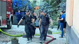 ⚡️ У Львові російська ракета влучила в житловий будинок – є загиблі (фото, відео)