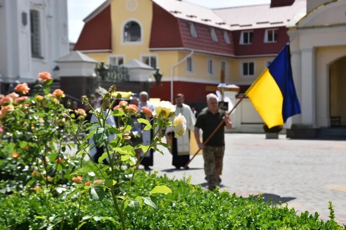 Навіки додому: у Луцьку попрощалися із захисником України Юрієм Сисоєвим