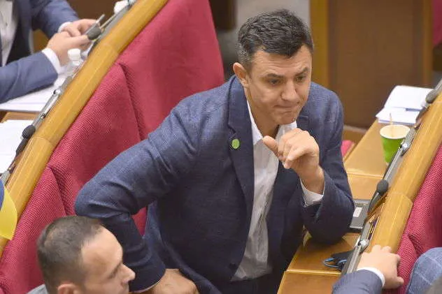 «Погана пам'ять»: нардеп Тищенко не знає, скільки депутатів у Верховній Раді (відео)