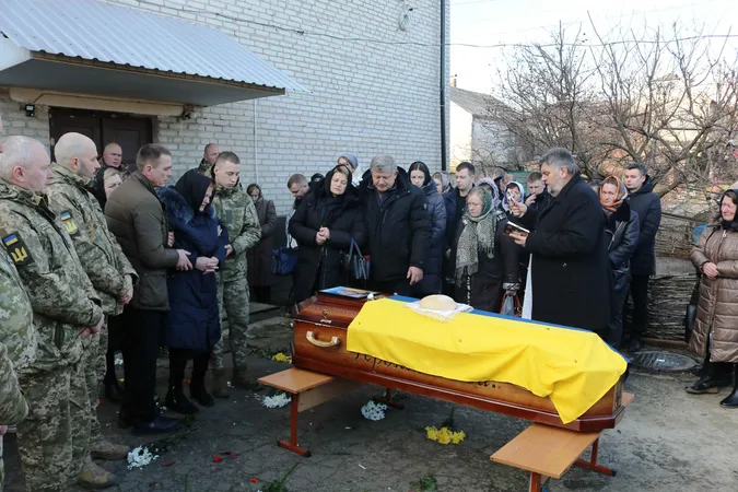 У Горохові попрощалися із загиблим солдатом Валерієм Гриневичем (фото)