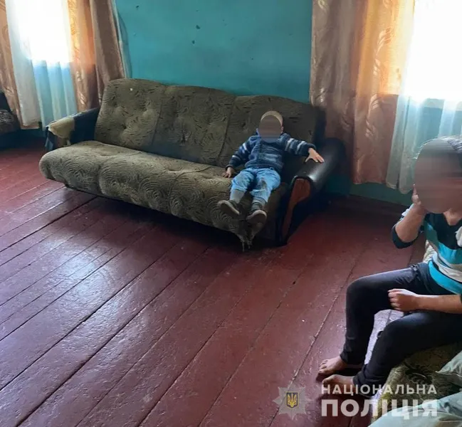 Поліцейська «швидка»: на Волині хвору дитину до лікарні завіз «шериф» (фото, відео)