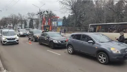 Ефект доміно: у Луцьку зіткнулися чотири авто (фото)
