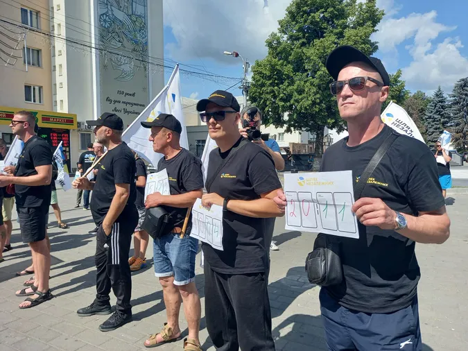 До Луцька доїхав великий християнський автопробіг проти наркотиків (фото)