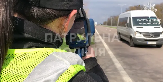 На Волині щодня ловлять близько сотні «шумахерів» (відео)