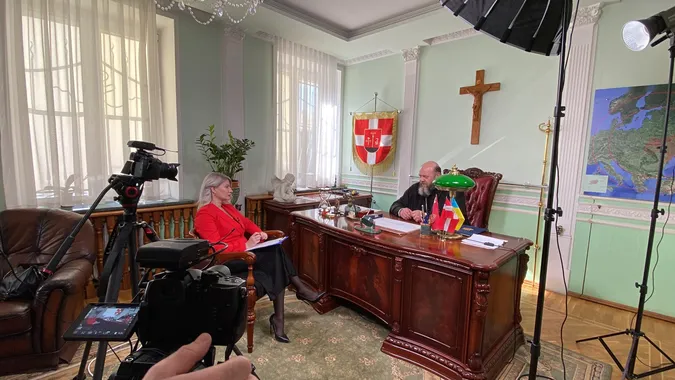 «Вони – за росію, я – за Україну»: велике інтерв'ю з митрополитом Михаїлом (відео)