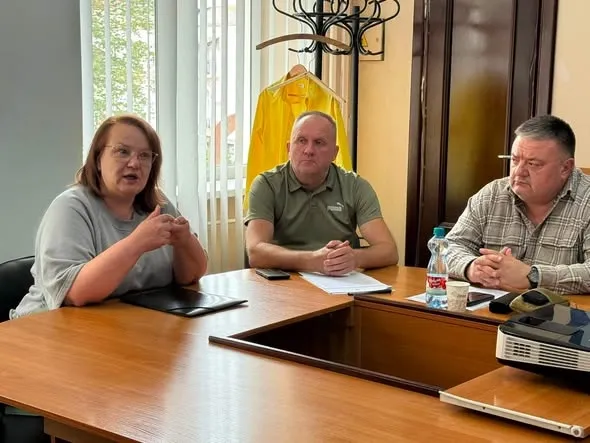 У Луцьку знову обговорили проблему безпритульних собак: депутати поїдуть з перевіркою у КП «Ласка»