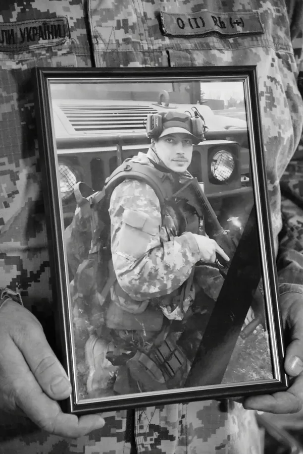 У Луцьку провели в останню дорогу загиблого Героя Олега Струбіцького (фото)