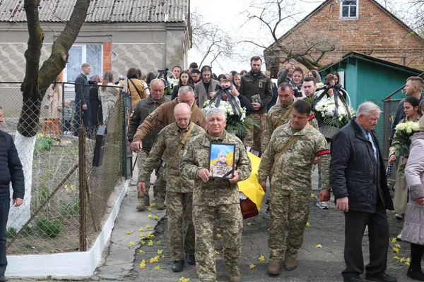 На Волині попрощалися з Героєм Володимиром Прусом (фото)