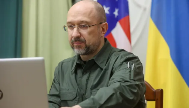 «Можна давати світло в усіх оселях по 5-6 годин на день», – Шмигаль
