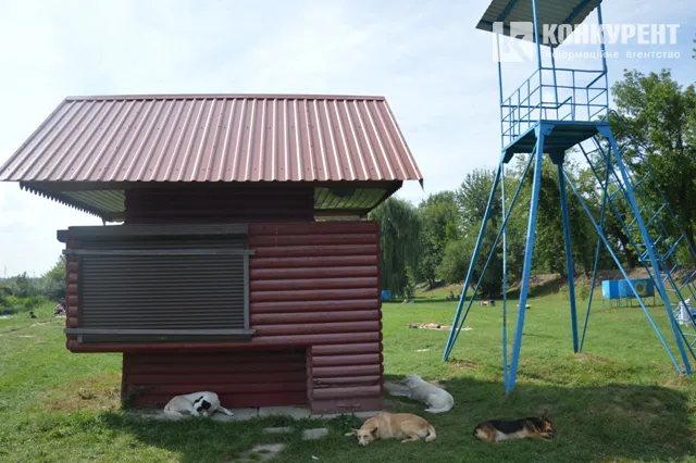 Що коїться на центральному пляжі Луцька в останній день літа (фото)