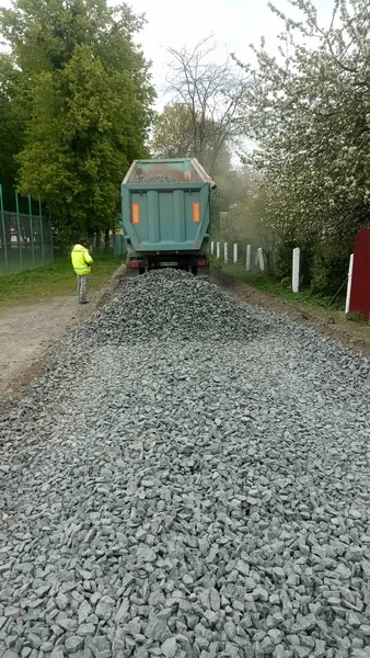 У селі в Луцькому районі заасфальтують пів кілометра дороги (фото)