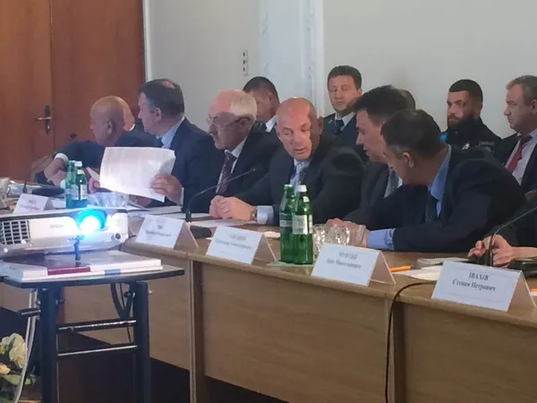 Вважаю недопустимими черги на «Ягодині», – Порошенко