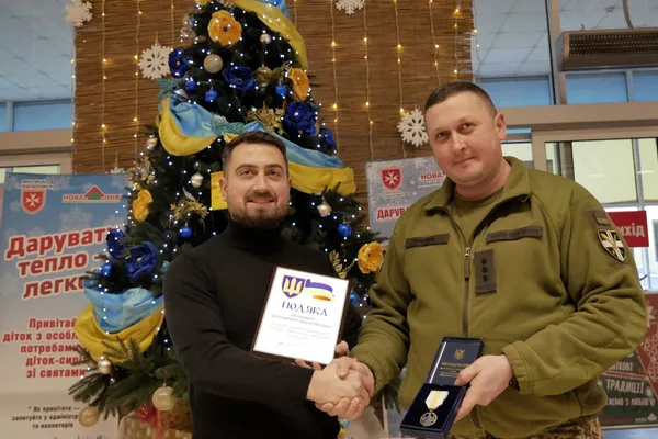 Волинські волонтери отримали нагороди від Залужного (фото)