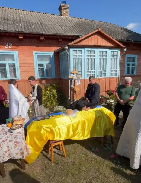 На Волині провели в останню дорогу воїна «Азову» Олександра Дроця (фото)