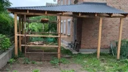 Замість вікна зробив двері: на Волині чоловік поплатився за самовільну перебудову (фото)