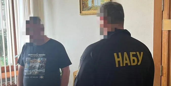 Заступника голови Рівненської облради викрили на хабарі у пів мільйона гривень (фото)