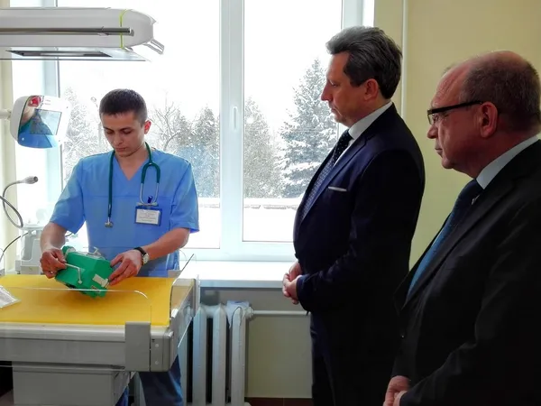У Луцькій ЦРЛ відкрили оновлене пологове відділення (відео)
