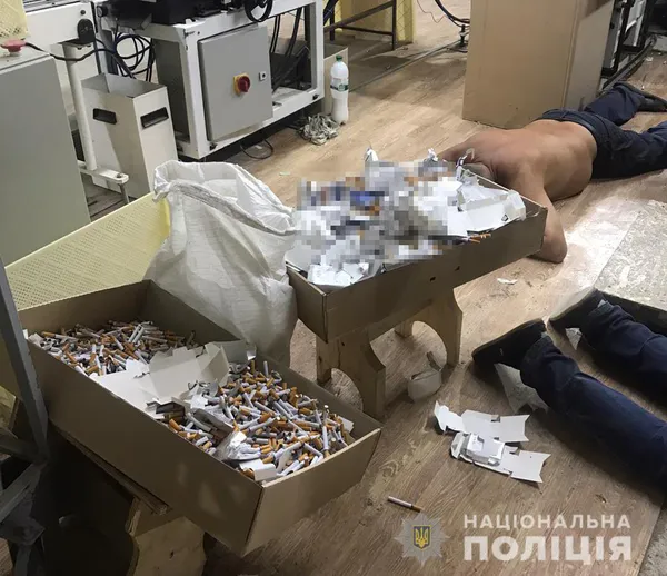 Підпільний цех на Волині виробляв півтора мільйони пачок цигарок на місяць