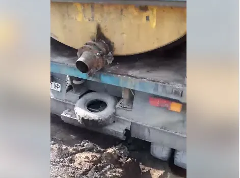 Знайшли причину смороду на Львівській у Луцьку (відео)