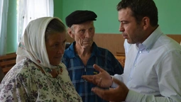 "Щось робить, а щось ні", – виборці 20-го округу про Мартиняка
