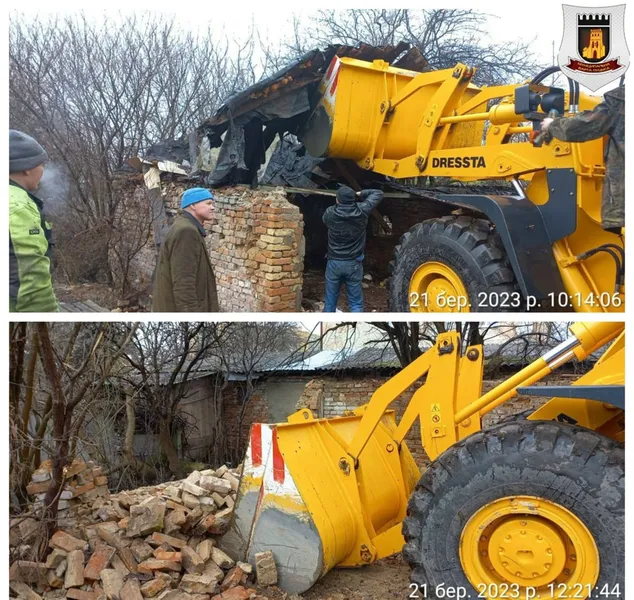 У Луцьку муніципали знесли занедбану халупу напроти міськради (фото)