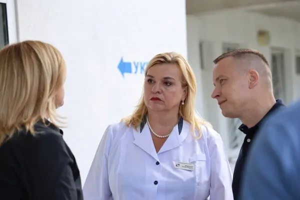 1300 маленьких пацієнтів щодня: що планують змінити у дитячій поліклініці Луцька