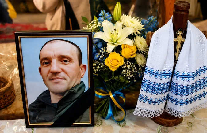 На Волині в останню путь провели Героя Олександра Стасюка (фото)