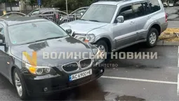 Вилетів «на зустрічку»: у Луцьку на проспекті Соборності трапилася аварія (фото)