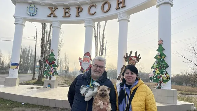 Волинянин врятував п'ятьох собак-переселенців з Херсона (відео)