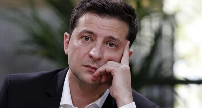 Свіже дослідження: рейтинг Зеленського помалу падає