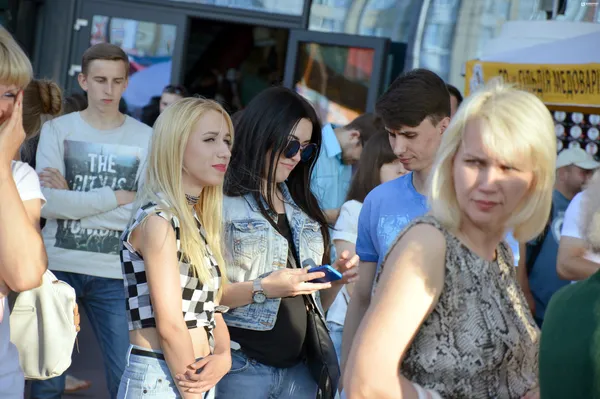 «Купа» їжі, концерт та запальні танці – «ПортCity» святкує день народження (фото, відео)