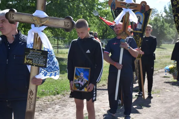 Вважався безвісти зниклим два роки: на Волині попрощалися з воїном Віктором Шоломом (фото)